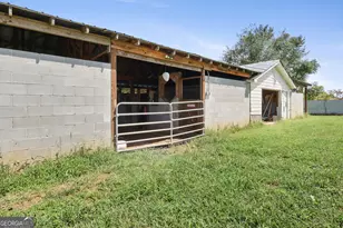 383 Jones Rd, Milner, GA 30257 - Photo 8