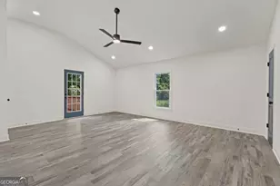 2718 Somerton Dr, Morrow, GA 30260 - Photo 30