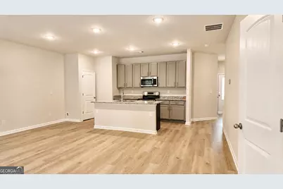 5428 Biltmore Drive, Atlanta, GA 30349 - Photo 6