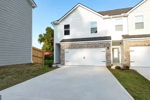 5428 Biltmore Dr, Atlanta, GA 30349 - Photo 2