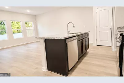 5428 Biltmore Drive, Atlanta, GA 30349 - Photo 4