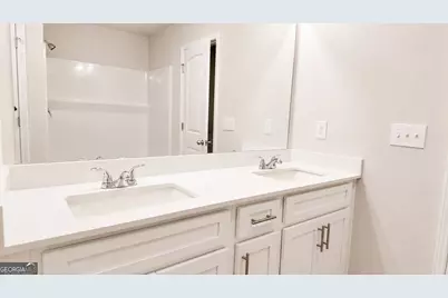 5440 Biltmore Drive, Atlanta, GA 30349 - Photo 14