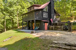 445 Skyview Cir, Clarkesville, GA 30523 - Photo 2