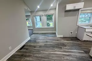2025 Venetian Dr SW, Atlanta, GA 30311 - Photo 8
