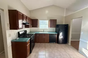 1617 Picadilly Ct NE, Conyers, GA 30013 - Photo 4