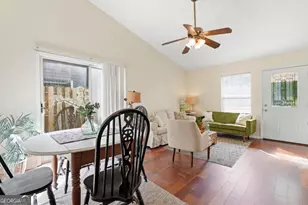 2 E White Hawthorne Dr, Savannah, GA 31419 - Photo 8