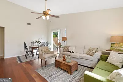 2 E White Hawthorne Drive, Savannah, GA 31419 - Photo 4