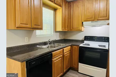 601 Wilburn Avenue #C, Lagrange, GA 30240 - Photo 10