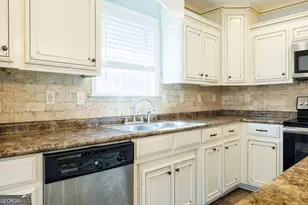4170 Shadow Garden Dr, Hahira, GA 31632 - Photo 10
