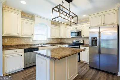 4170 Shadow Garden Drive, Hahira, GA 31632 - Photo 8
