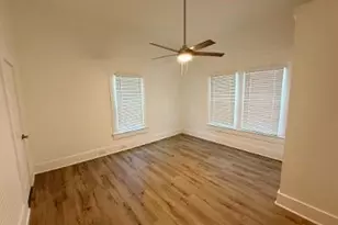 411 W Pine St, Swainsboro, GA 30401 - Photo 4