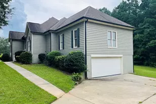 70 Indian Bluff Dr, Sharpsburg, GA 30277 - Photo 2