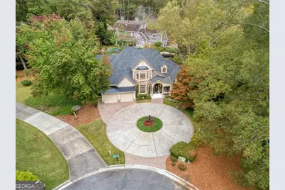 125 Claridge Drive, Sandy Springs, GA 30342 - Photo 2