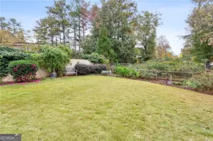 125 Claridge Dr, Sandy Springs, GA 30342 - Photo 34