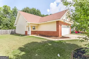 108 Sunnymeade Dr, Warner Robins, GA 31093 - Photo 1