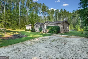 354 Gibson Rd, Newnan, GA 30263 - Photo 2