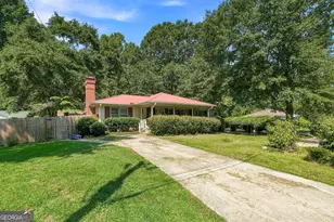 6383 Arthur Dr, Lithia Springs, GA 30122 - Photo 2