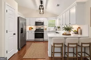 5450 Bushnell Ct, Flowery Branch, GA 30542 - Photo 8