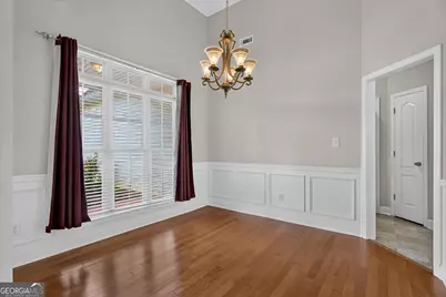 105 Churchill Drive, Lagrange, GA 30241 - Photo 6
