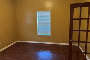 2011 Albany St, Brunswick, GA 31520 - Photo 2