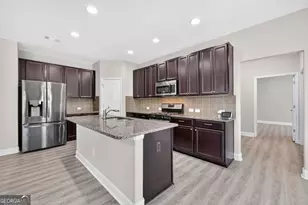 1202 Lincoln Ln, Braselton, GA 30517 - Photo 14