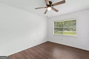 200 Becky St, Hinesville, GA 31313 - Photo 18