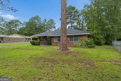 200 Becky Street, Hinesville, GA 31313 - Photo 6