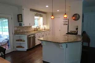 1017 Wadsworth Dr, Albany, GA 31721 - Photo 4