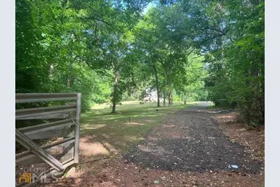 4310 Bouldercrest Road, Ellenwood, GA 30294 - Photo 4