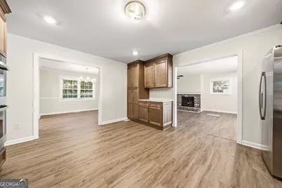 231 Suburban Drive, Kennesaw, GA 30144 - Photo 8