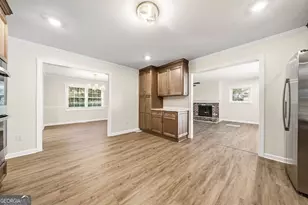 231 Suburban Dr, Kennesaw, GA 30144 - Photo 8