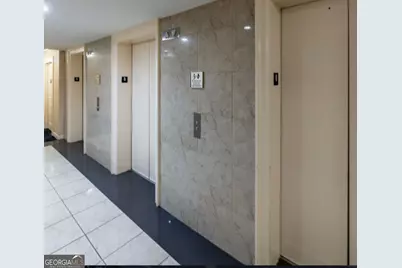 300 W Peachtree St 21 J, Atlanta, GA 30332 - Photo 2