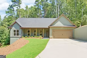 55 Wesley Cir, Toccoa, GA 30577 - Photo 1