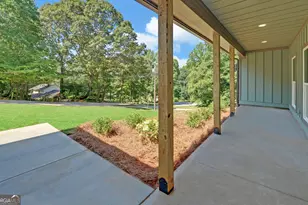 55 Wesley Cir, Toccoa, GA 30577 - Photo 2