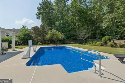 200 Yellowwood Drive, Sharpsburg, GA 30277 - Photo 8