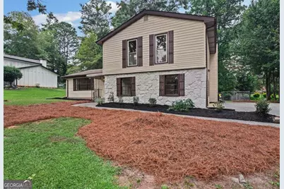 6883 Creekmoor Lane, Riverdale, GA 30296 - Photo 4