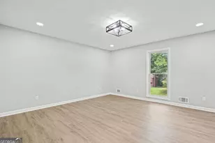 6883 Creekmoor Ln, Riverdale, GA 30296 - Photo 28
