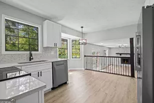 6883 Creekmoor Ln, Riverdale, GA 30296 - Photo 14