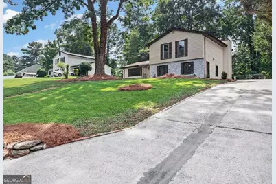 6883 Creekmoor Lane, Riverdale, GA 30296 - Photo 1