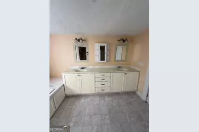 709 College Street, Calhoun, GA 30701 - Photo 12