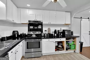 804 Rowland Rd, Stone Mountain, GA 30083 - Photo 14