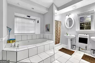 804 Rowland Rd, Stone Mountain, GA 30083 - Photo 24