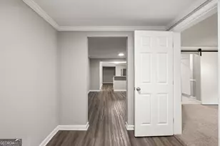1370 W Hancock Ave, Athens, GA 30606 - Photo 4