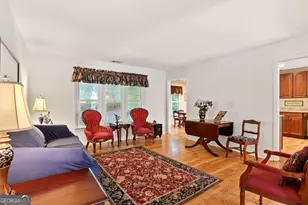 105 Farringdon Cir, Savannah, GA 31410 - Photo 6