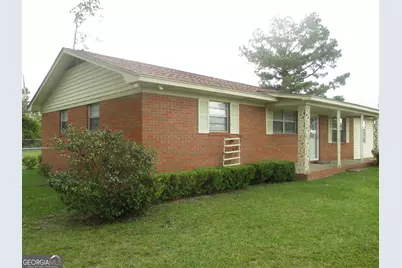 94 S Miller Street, Hazlehurst, GA 31539 - Photo 2