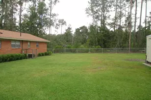 94 S Miller St, Hazlehurst, GA 31539 - Photo 8