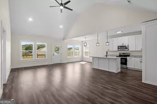 142 Washington St, Dalton, GA 30721 - Photo 2
