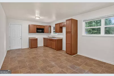 786 S Nottingham Road, Jonesboro, GA 30236 - Photo 2
