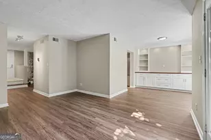 2752 Meadow Mere E, Atlanta, GA 30341 - Photo 8