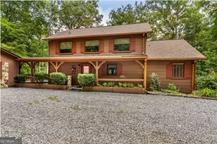 717 Evergreen Ln, Mineral Bluff, GA 30559 - Photo 2